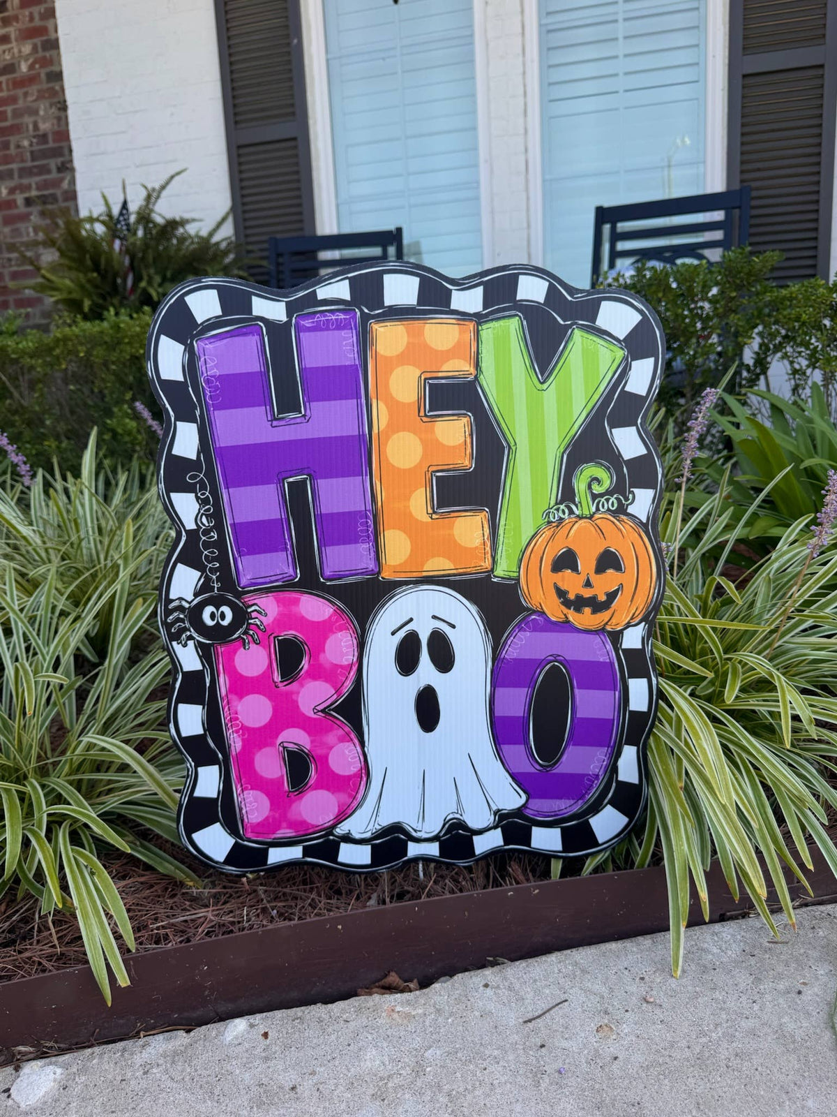 Trick or Chic- Hey BOO