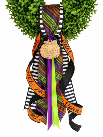 The Trick or Treat Chic