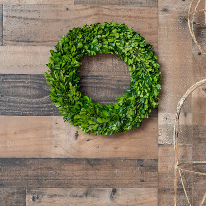 Preserved Boxwood Country Manor Wreath - Round - 14 Inch
